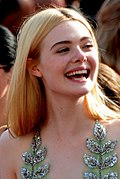 https://upload.wikimedia.org/wikipedia/commons/thumb/4/40/Elle_Fanning_Cannes_2017.jpg/120px-Elle_Fanning_Cannes_2017.jpg
